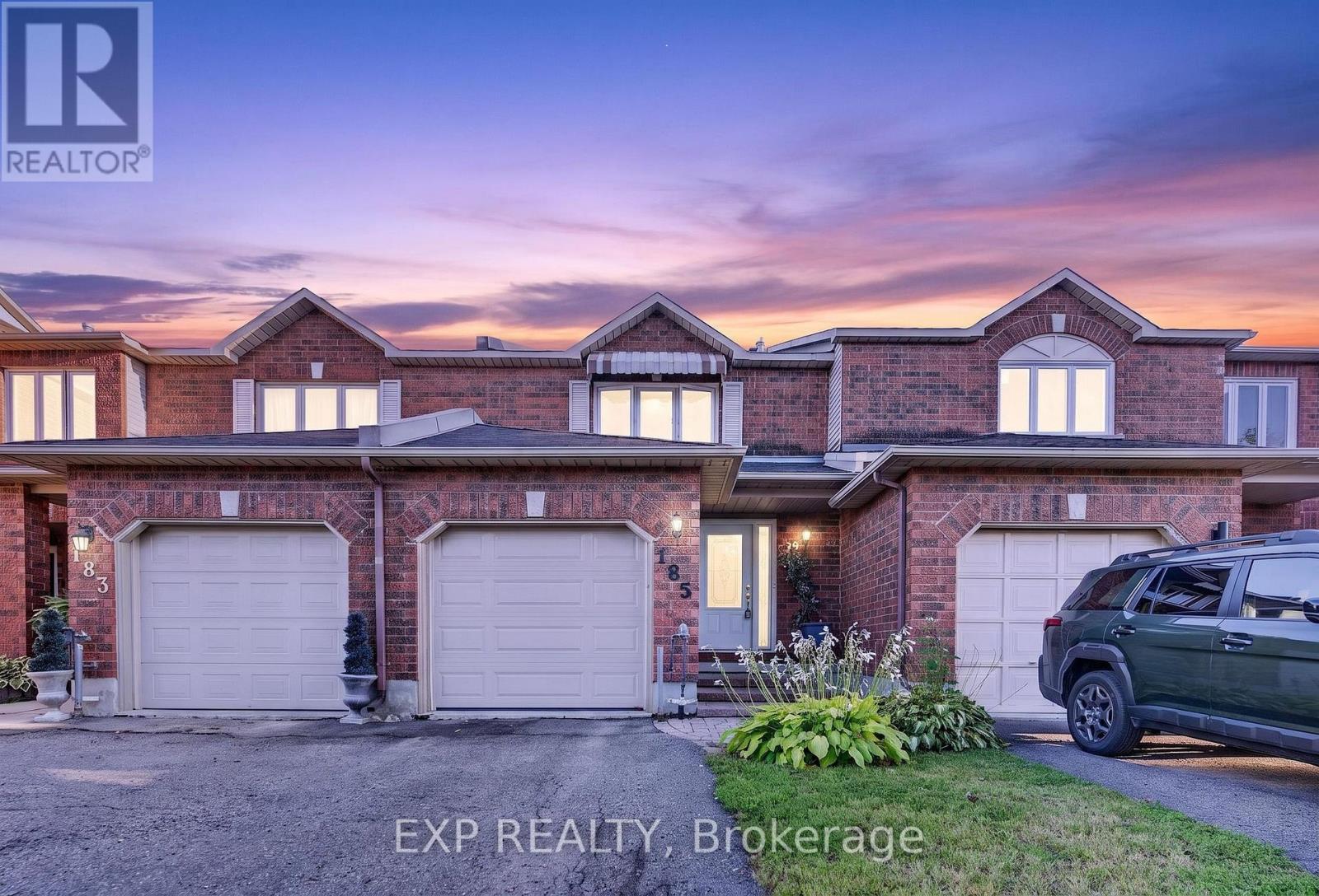 185 HUNTERSWOOD CRESCENT, Ottawa, Ontario
