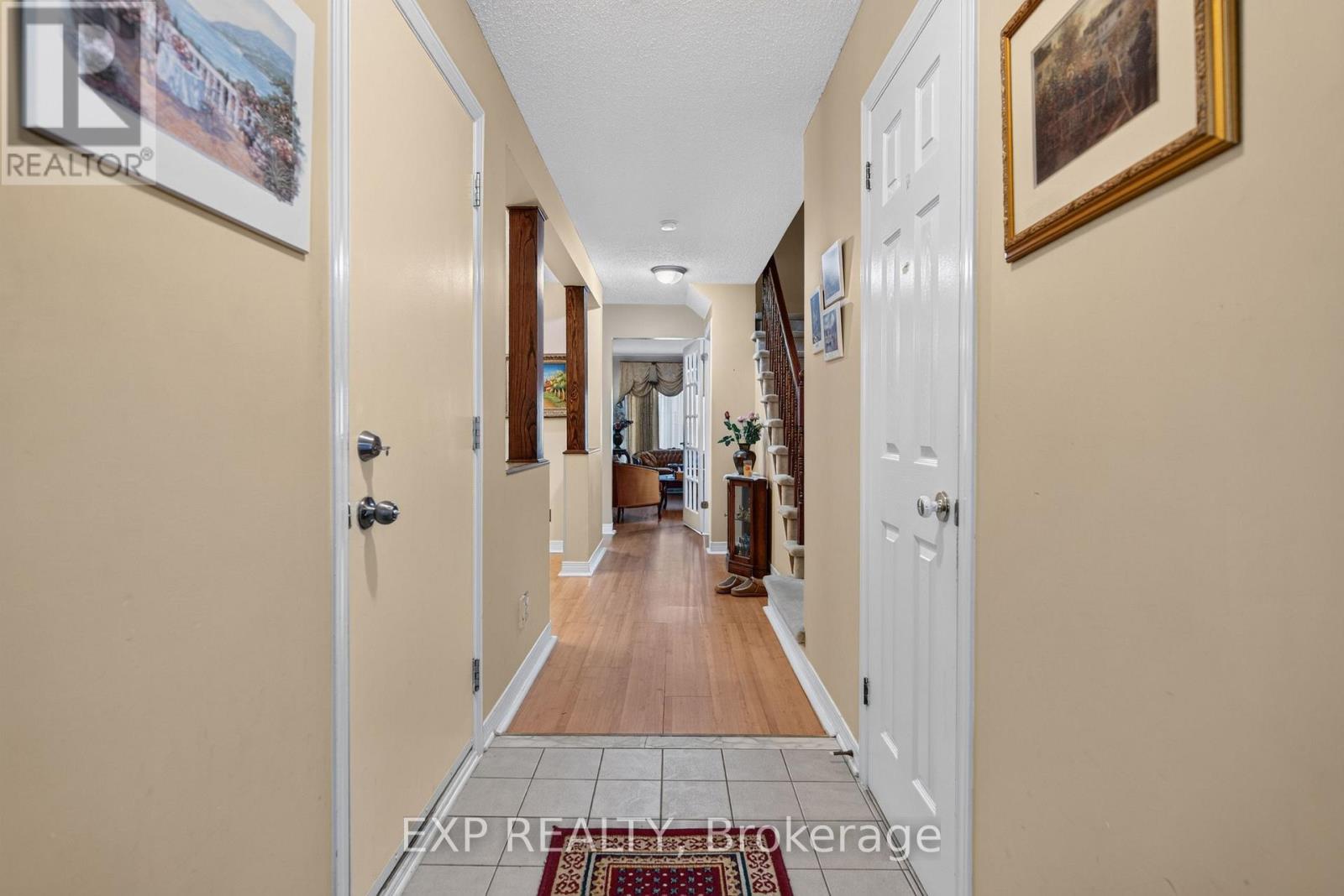 185 Hunterswood Crescent, Ottawa, Ontario  K1G 5V8 - Photo 4 - X13805030