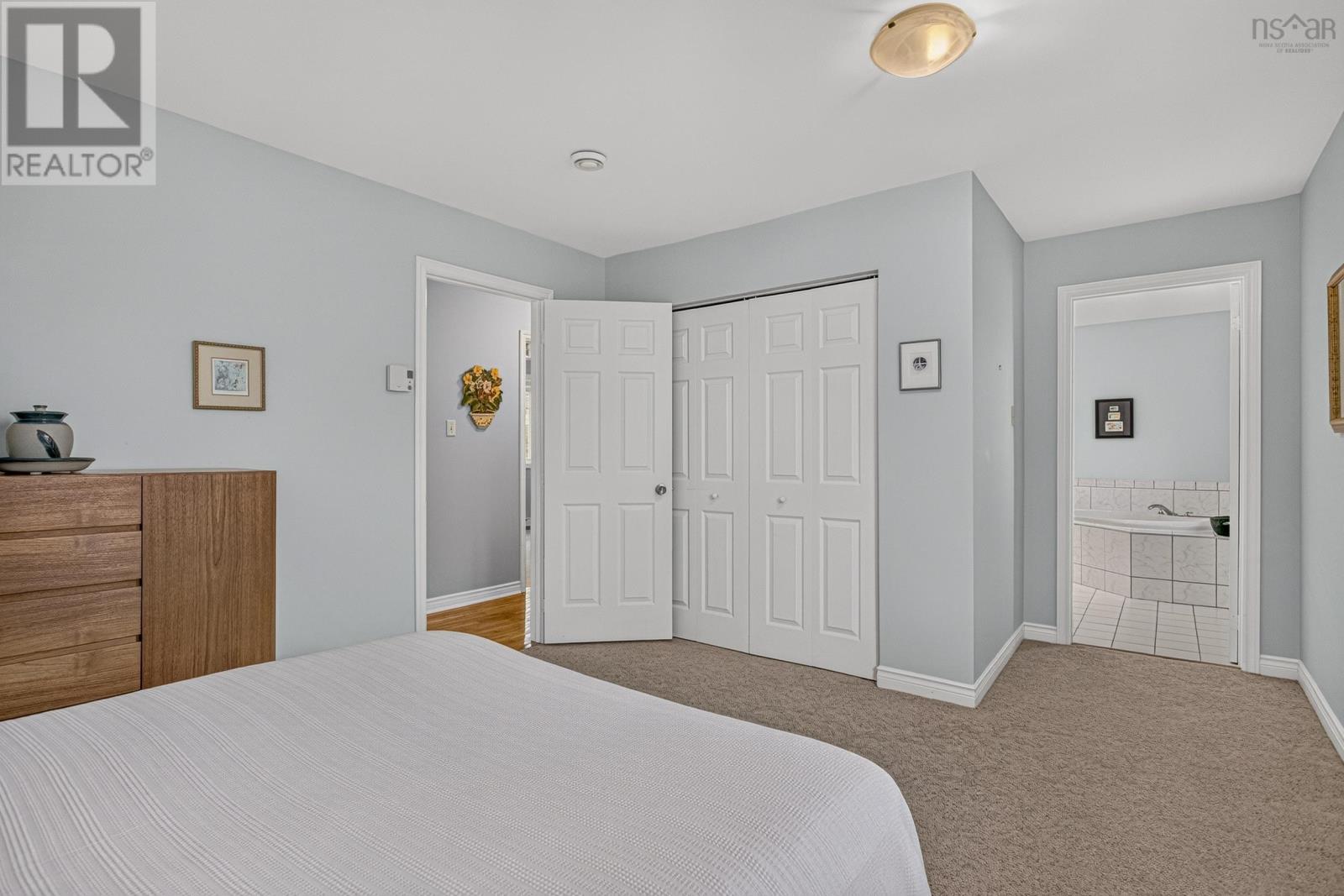 24 Bridgeview Drive photo 22