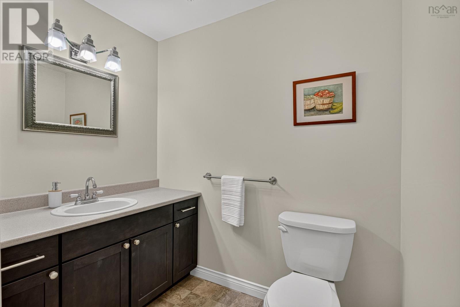 24 Bridgeview Drive photo 32