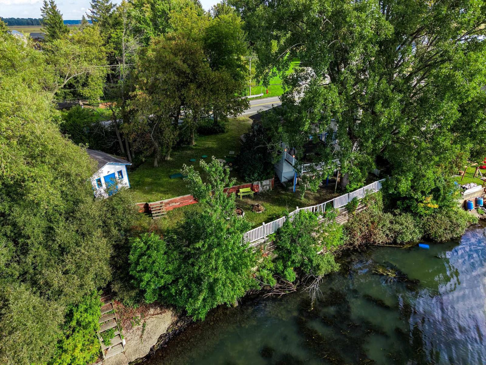 311 Ch. des Patriotes Saint-Denis-sur-Richelieu Quebec Canada J0H1K0 2