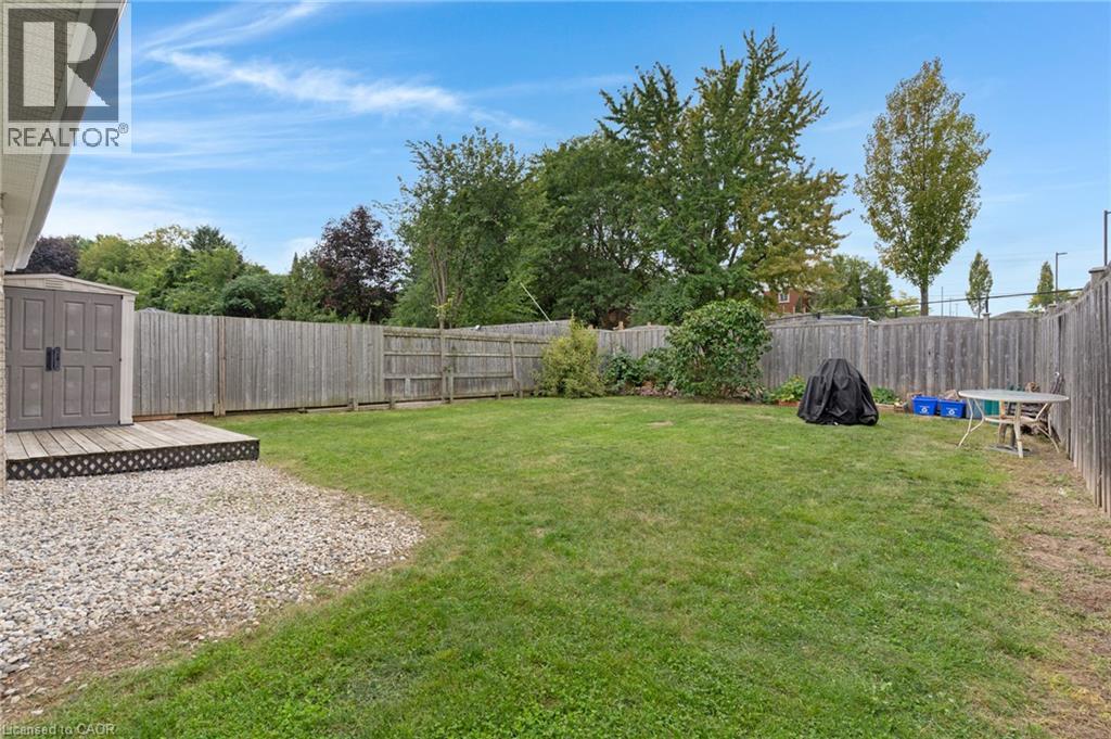 63 Cedarhill Crescent, Kitchener, Ontario N2E 1R3 - Photo 43 - 40864537