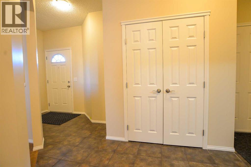 78 Tuscany Ridge Heights NW, Calgary, Alberta  T3L 2W8 - Photo 4 - A2346266