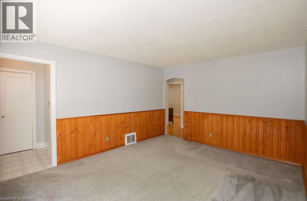 296 East 21st Street, Hamilton, Ontario  L8V 2T9 - Photo 16 - 40864891