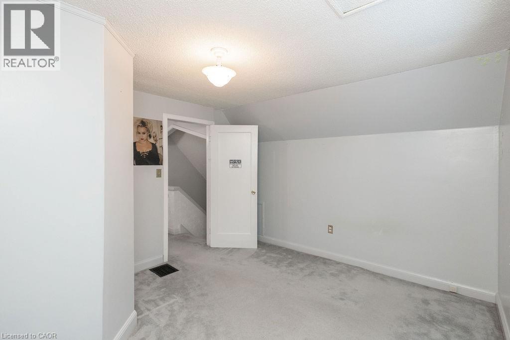 296 East 21st Street, Hamilton, Ontario  L8V 2T9 - Photo 33 - 40864891