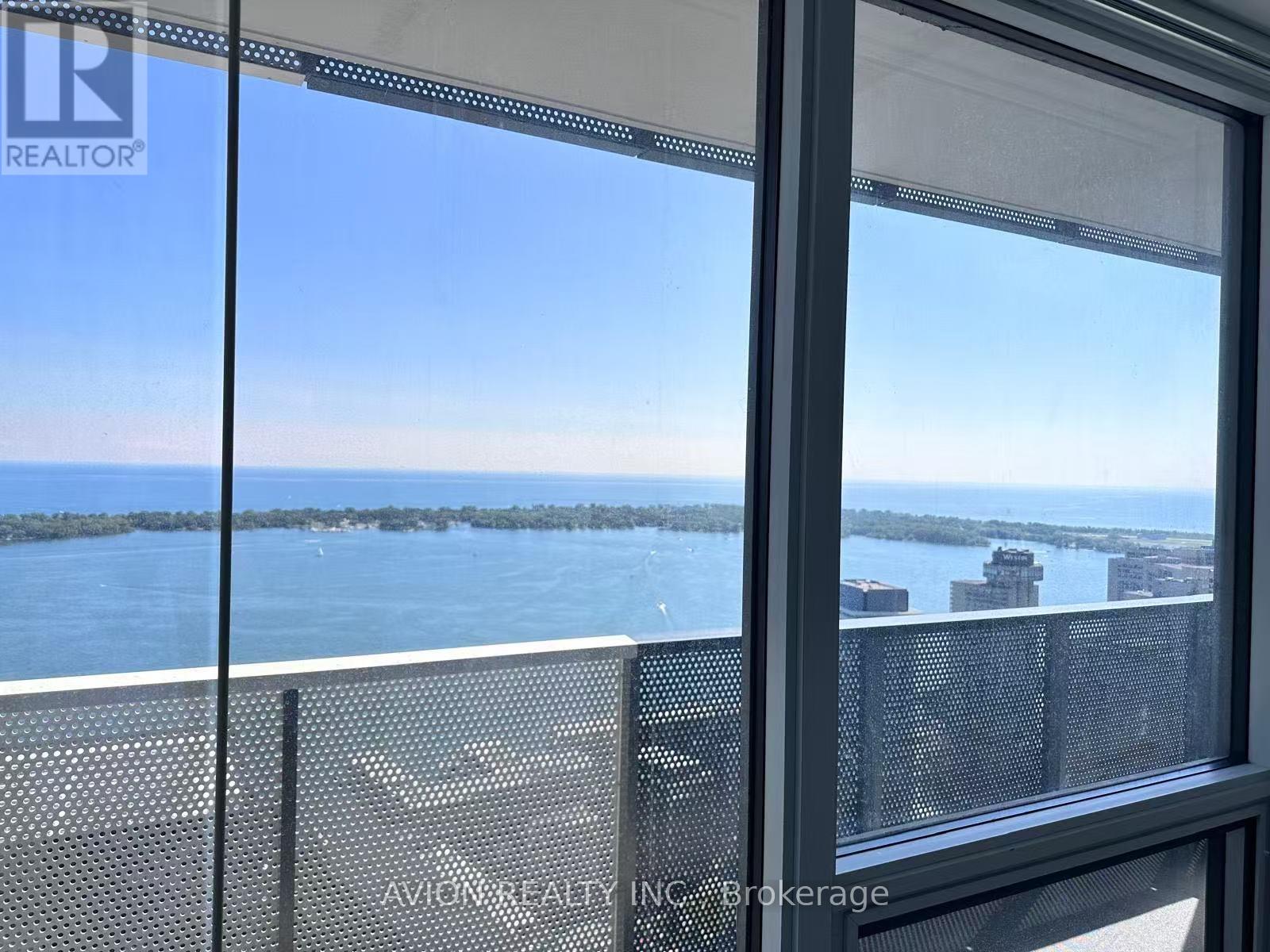 5710 - 55 Cooper Street, Toronto, Ontario  M5E 0G1 - Photo 5 - C13807248