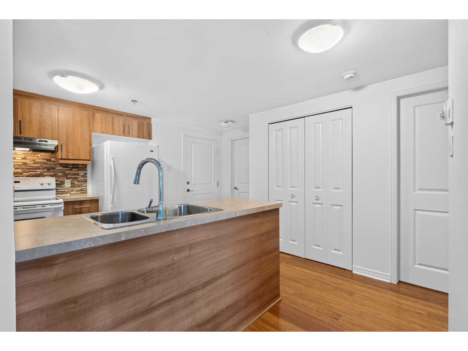 11131 Rue Meighen|#311 Montréal (Pierrefonds-Roxboro) Quebec Canada H8Y3H7 5