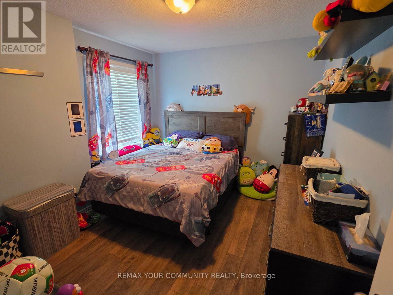 1 Victor Large Way, Orangeville, Ontario  L9W 0B4 - Photo 3 - W13807252