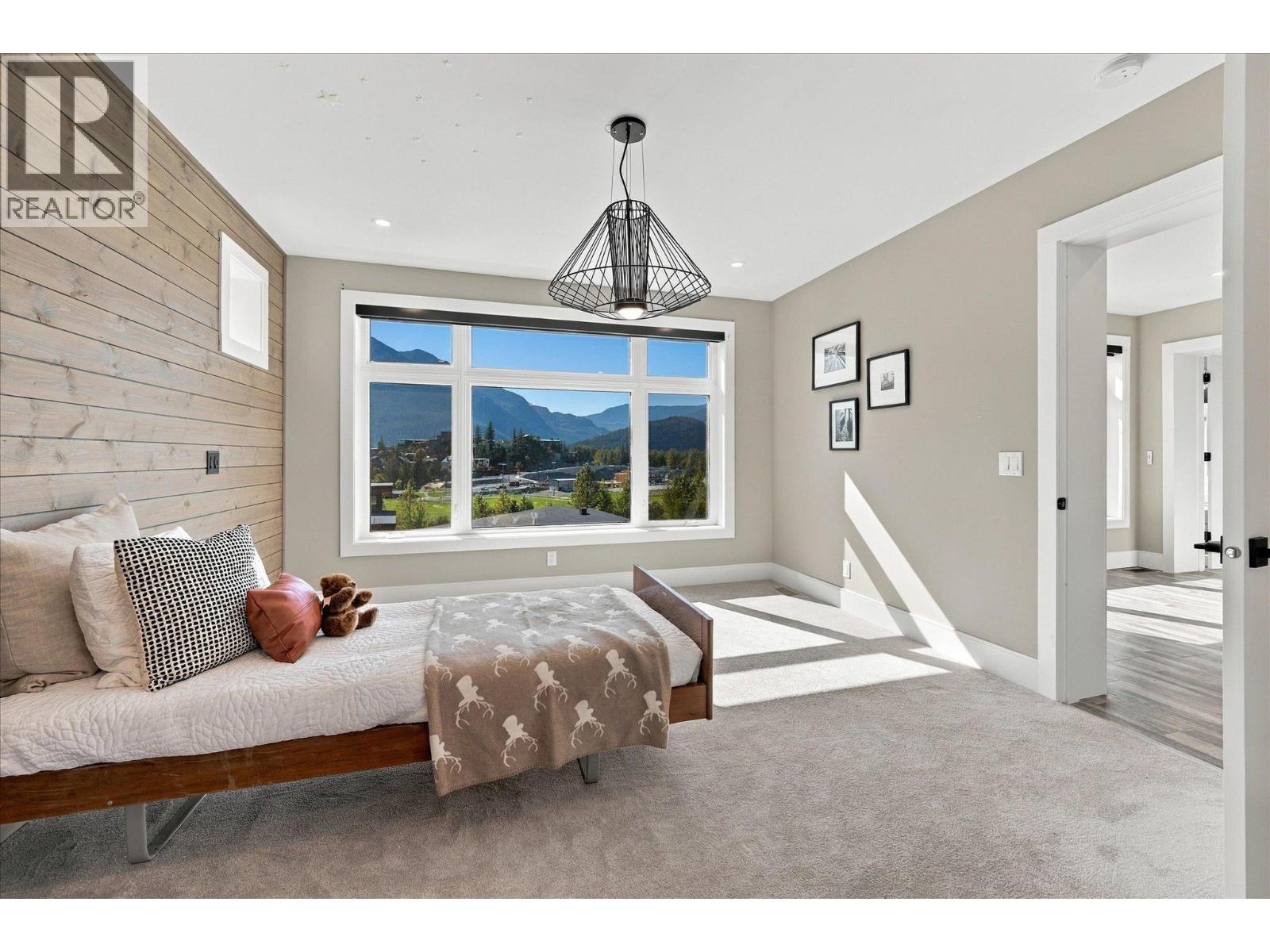 7646 Seven O'clock Drive, Pemberton, British Columbia  V0N 2L3 - Photo 20 - R3167508