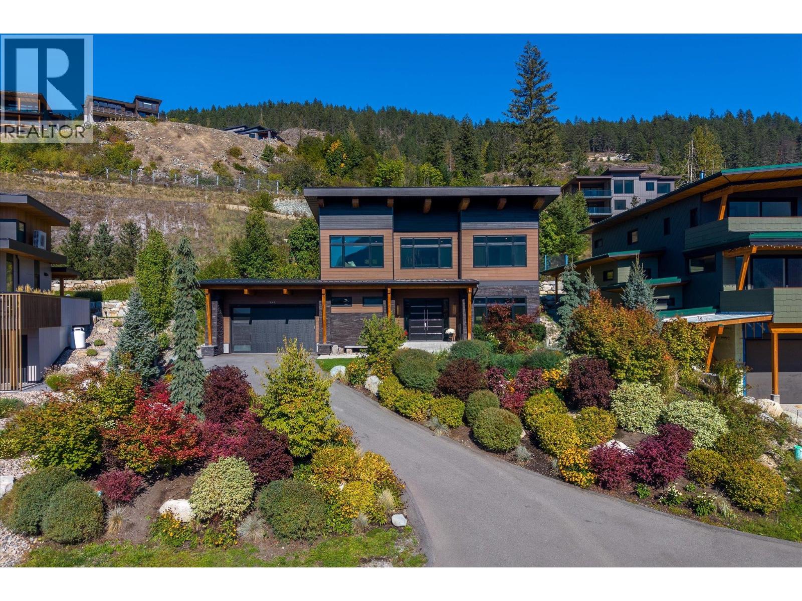 7646 Seven O'clock Drive, Pemberton, British Columbia  V0N 2L3 - Photo 23 - R3167508