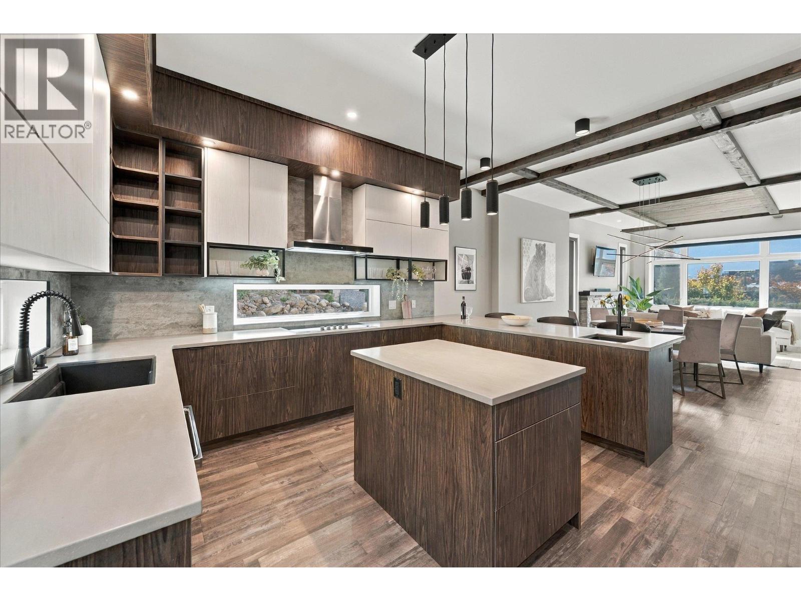 7646 Seven O'clock Drive, Pemberton, British Columbia  V0N 2L3 - Photo 6 - R3167508