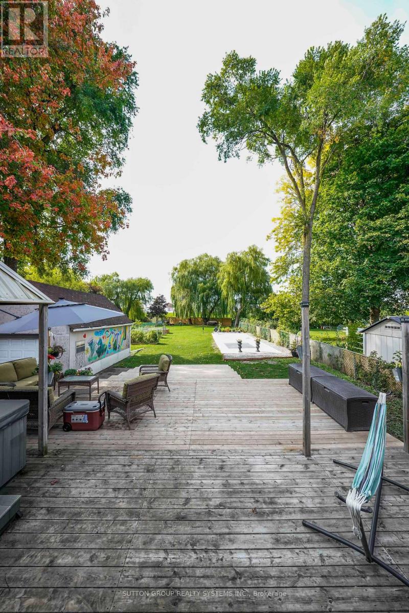 Upper - 684 Birchmount Road, Toronto, Ontario  M1K 1R3 - Photo 30 - E13807302