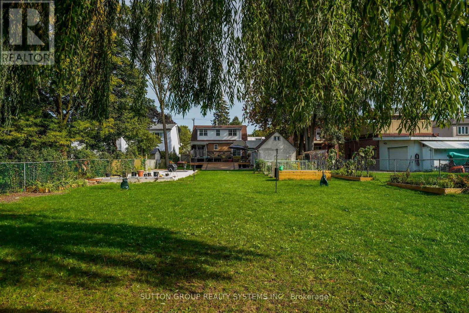 Upper - 684 Birchmount Road, Toronto, Ontario  M1K 1R3 - Photo 32 - E13807302