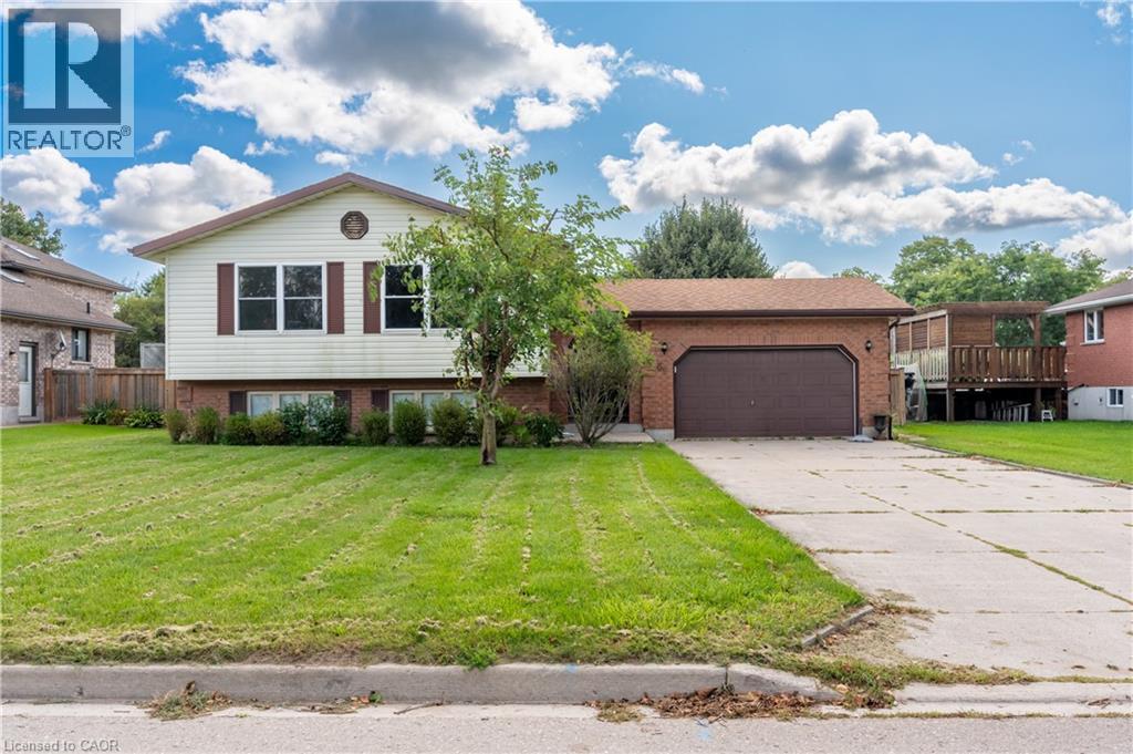 69 Napier Street, Mitchell, Ontario  N0K 1N0 - Photo 2 - 40857781