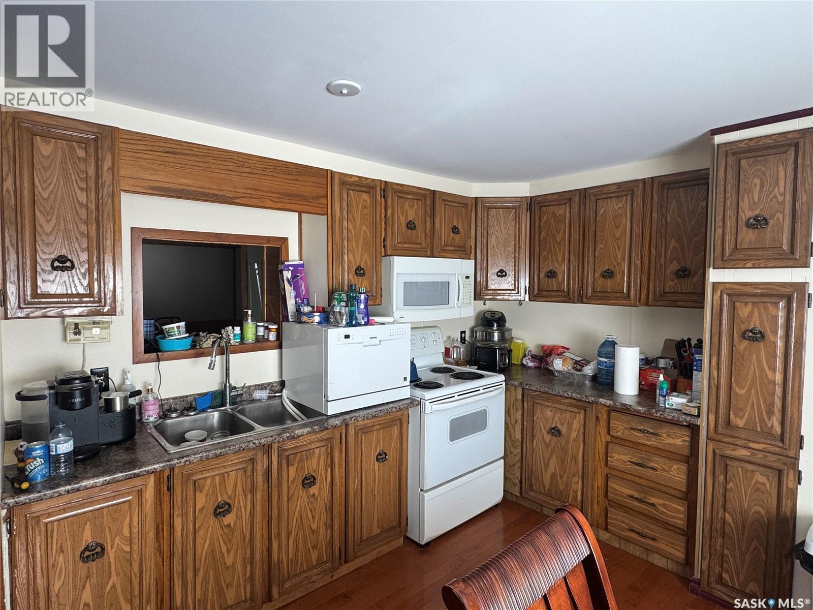 1028 Dalby CRESCENT photo 2