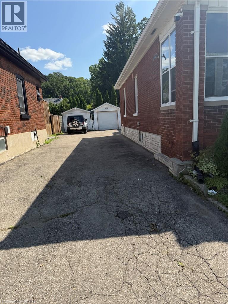 202 Colborne Street W, Brantford, Ontario N3T 1L7 - Photo 24 - 40864869