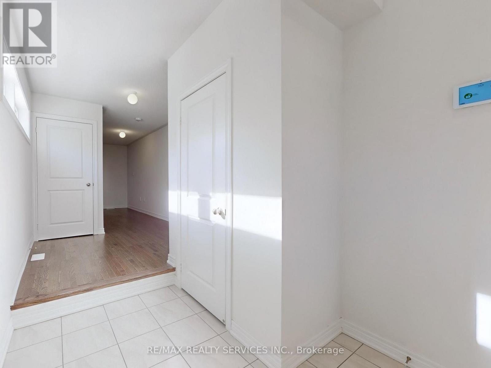 513 Littlewood Lane, Ajax, Ontario  L1S 0H1 - Photo 7 - E13578364
