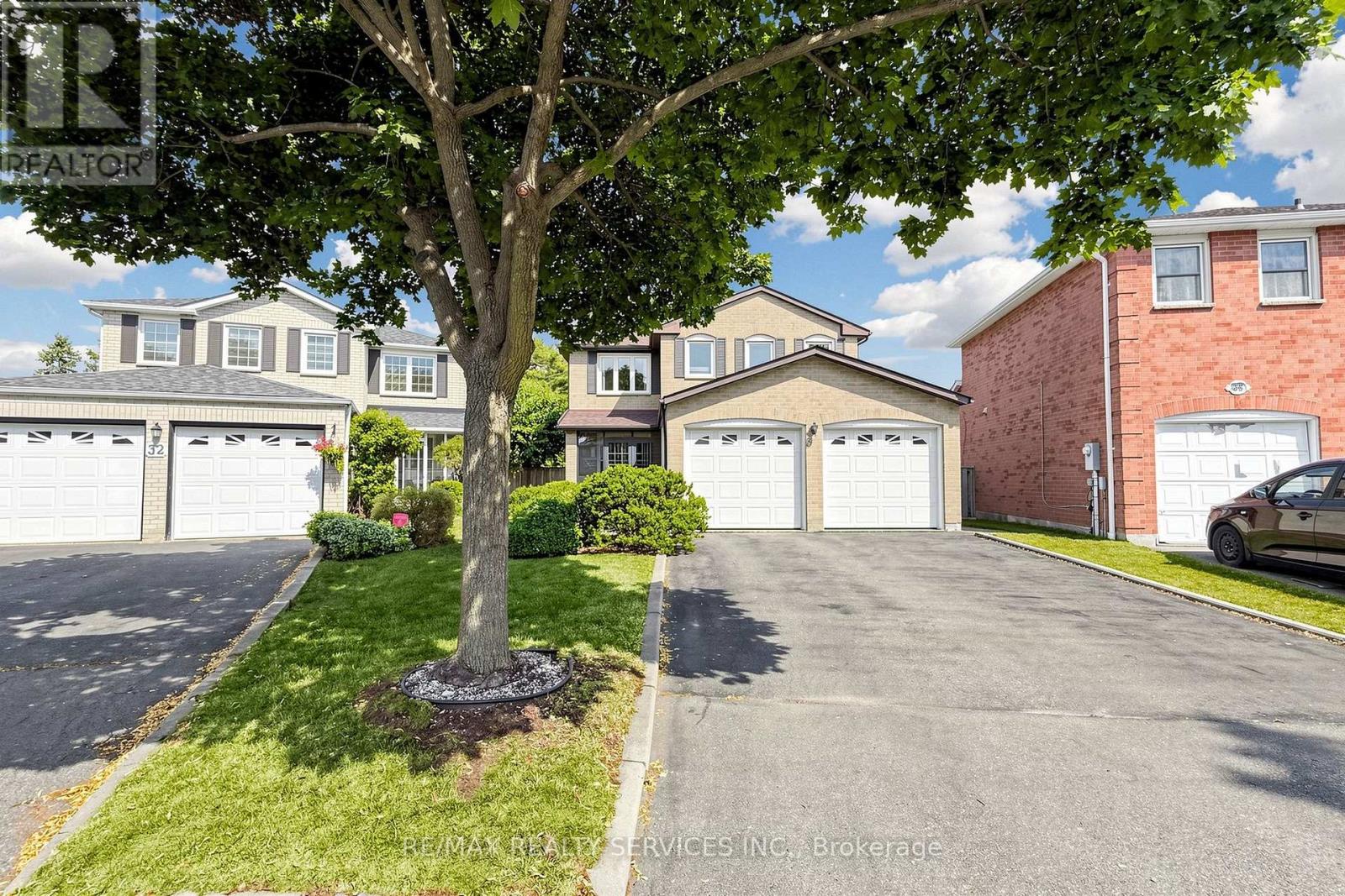 34 GRANBY COURT, Brampton, Ontario