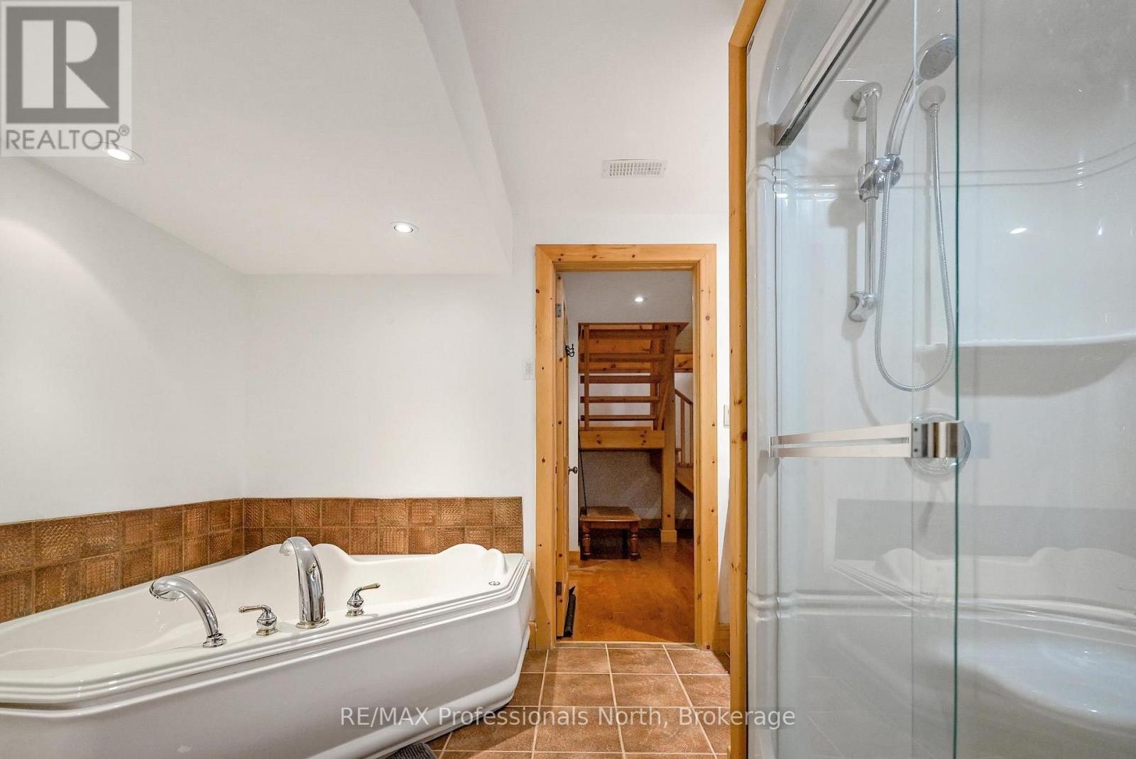1025 Canfield Lane, Minden Hills, Ontario  K0M 2K0 - Photo 25 - X13807334