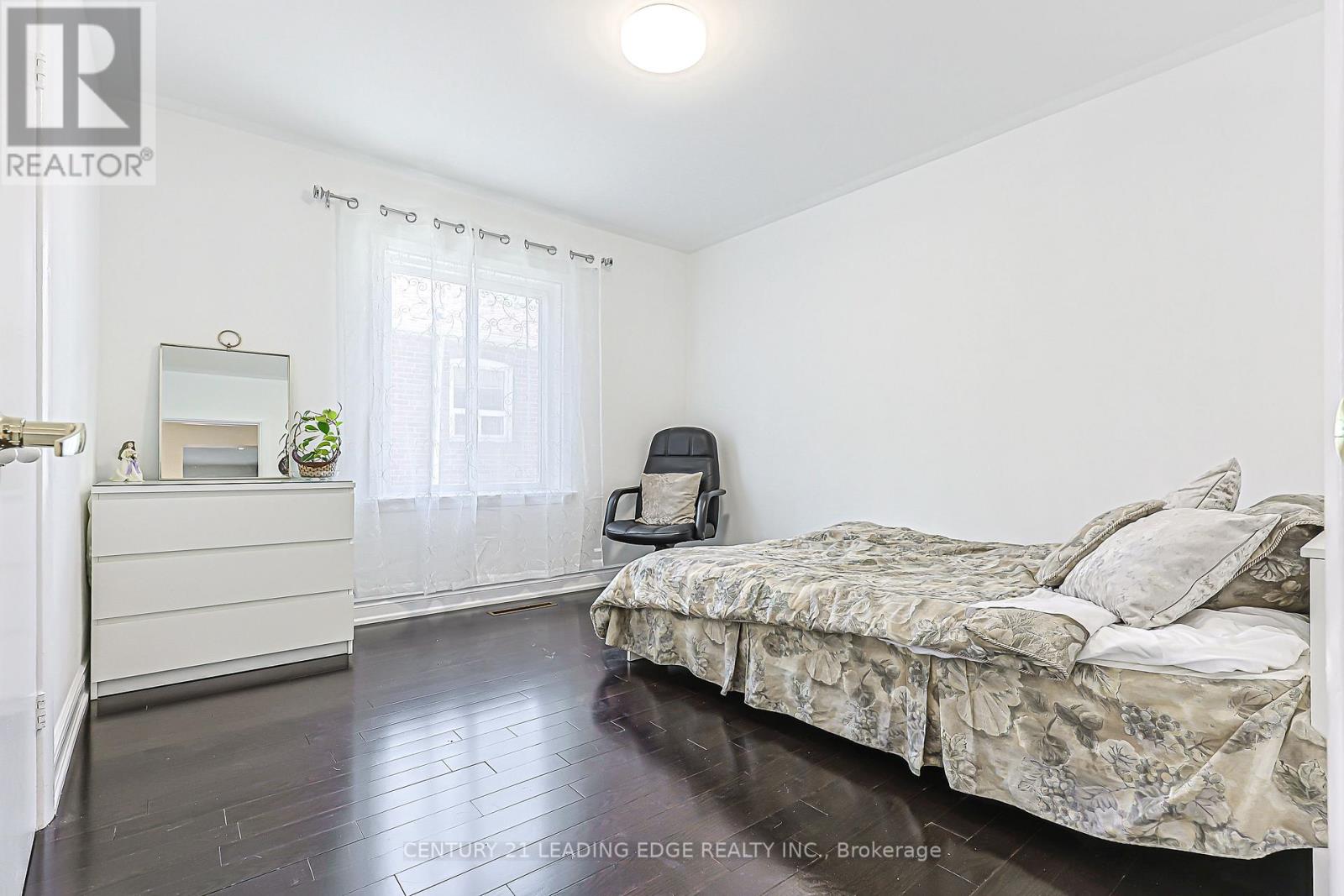 246 Ellington Drive, Toronto, Ontario  M1R 3Y4 - Photo 14 - E13807336