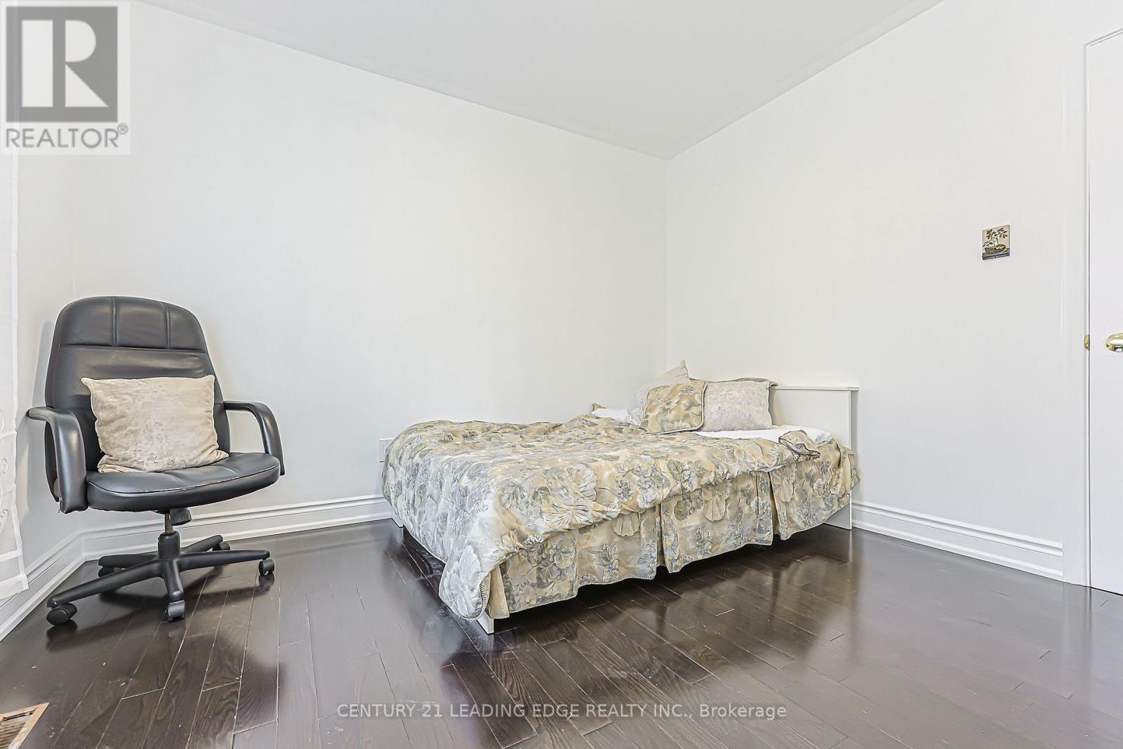 246 Ellington Drive, Toronto, Ontario  M1R 3Y4 - Photo 15 - E13807336