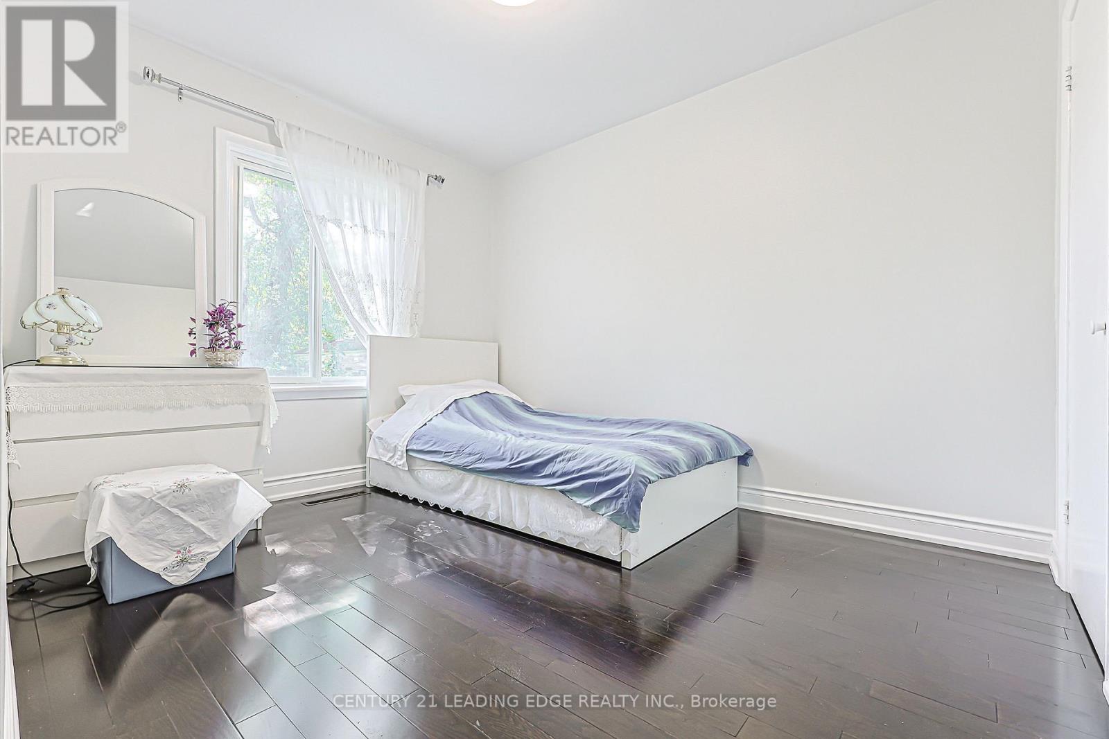 246 Ellington Drive, Toronto, Ontario  M1R 3Y4 - Photo 17 - E13807336