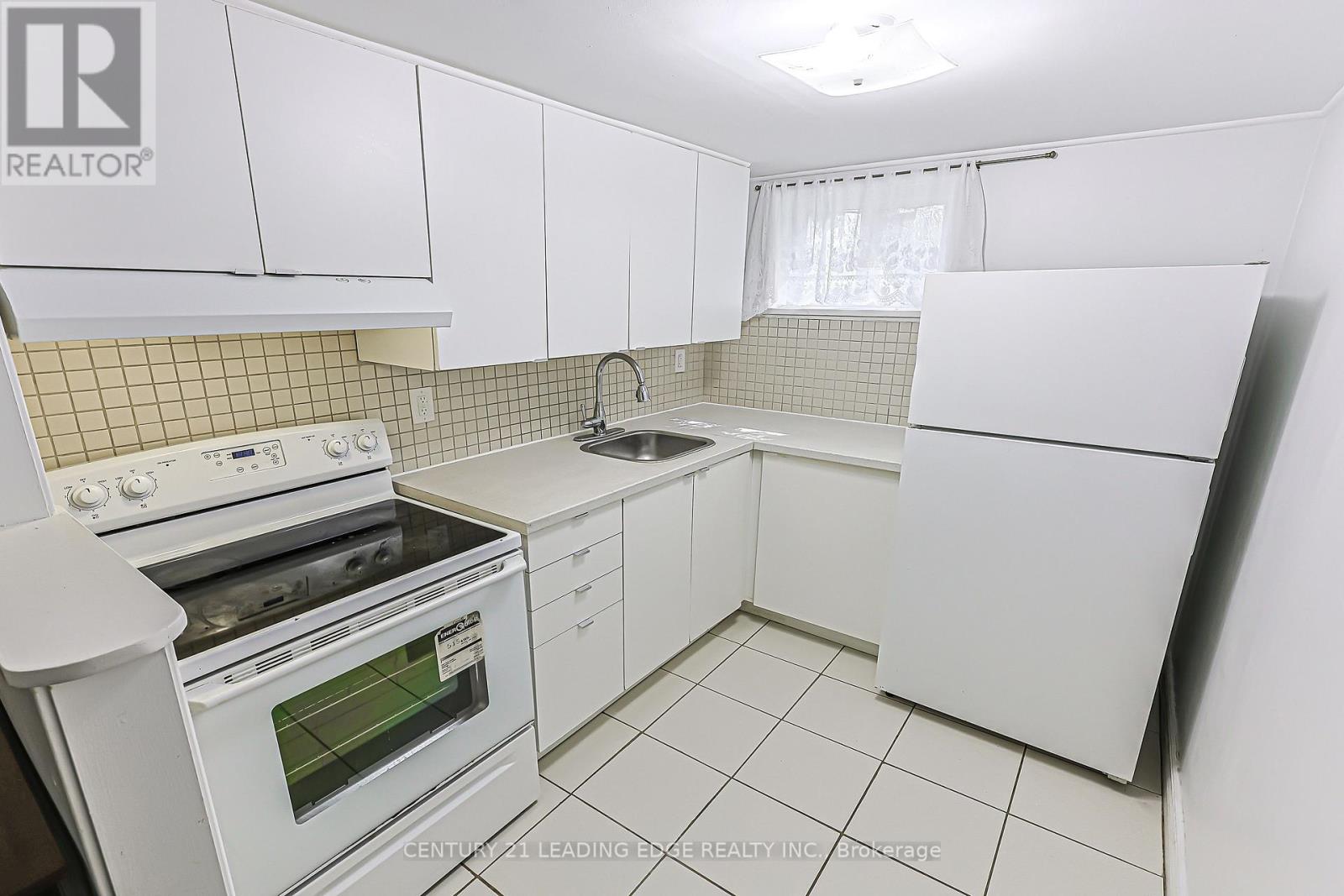 246 Ellington Drive, Toronto, Ontario  M1R 3Y4 - Photo 32 - E13807336