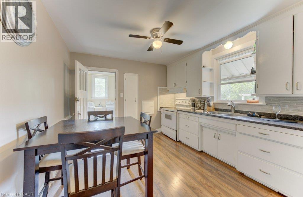 21 Waverly Road, Kitchener, Ontario  N2G 2E1 - Photo 9 - 40864295