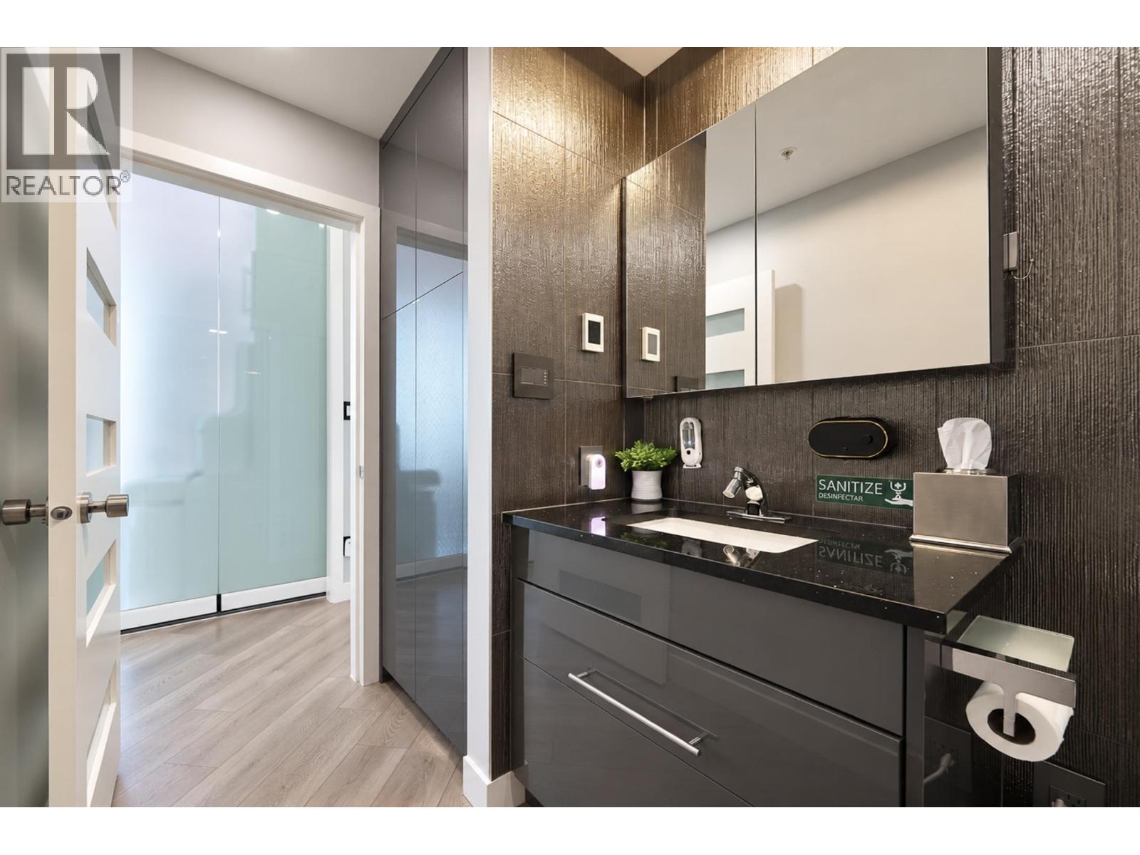 2303 691 North Road, Coquitlam, British Columbia  V3J 0H9 - Photo 28 - R3166546