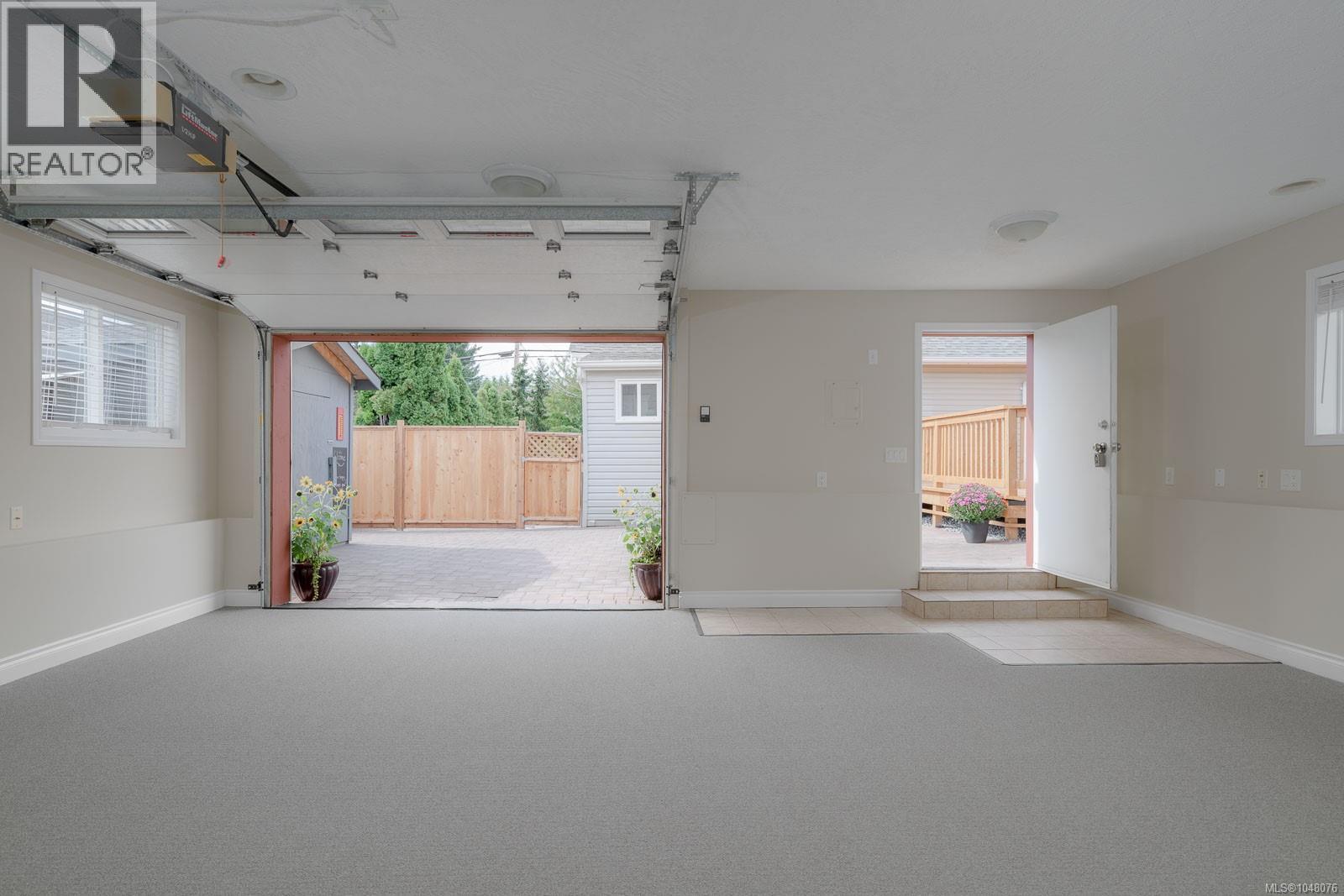 350 Vincent Ave, Saanich, British Columbia  V9A 2G7 - Photo 27 - 1048076