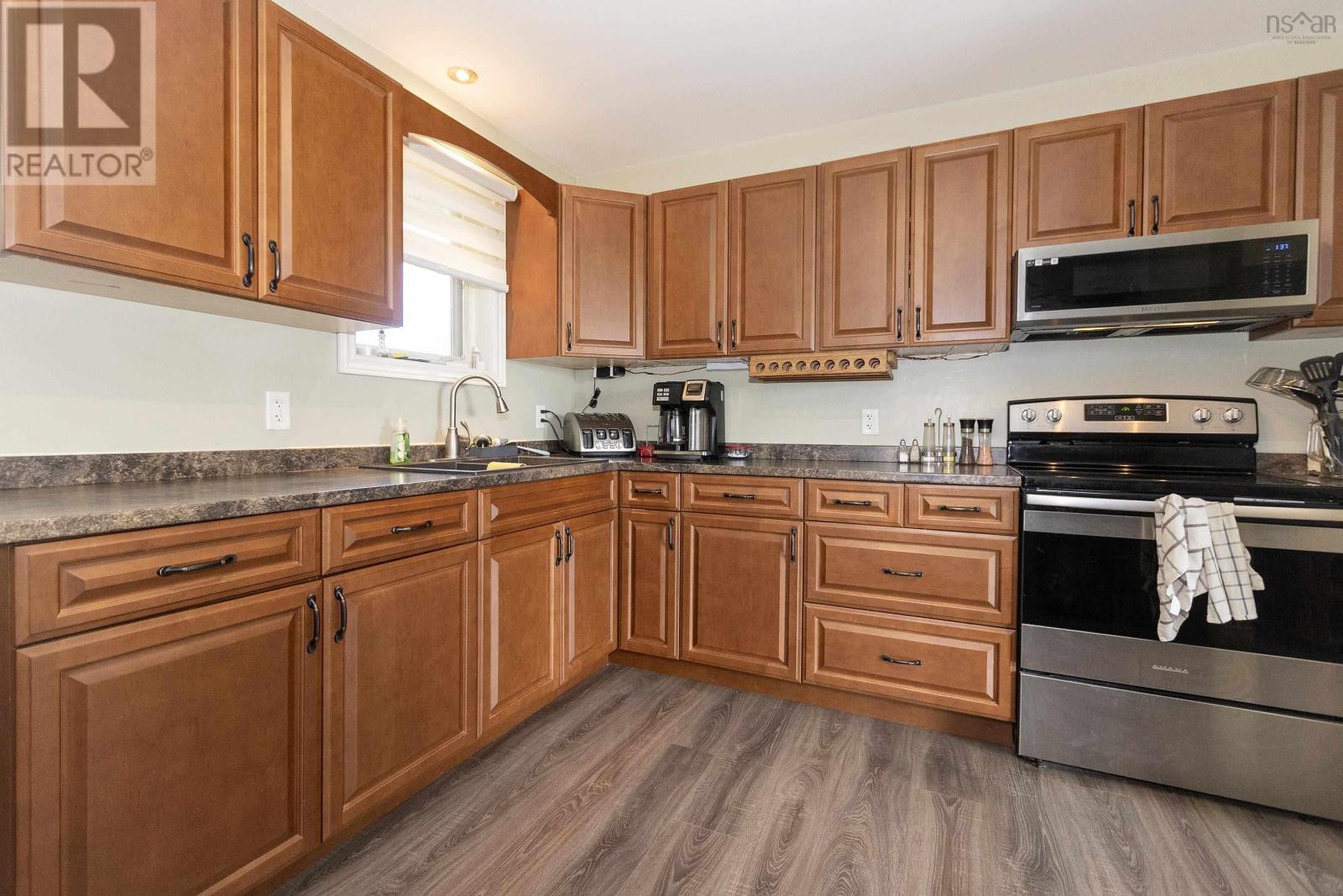 52 Queen Street, Springhill, Nova Scotia  B0M 1X0 - Photo 13 - 202623868