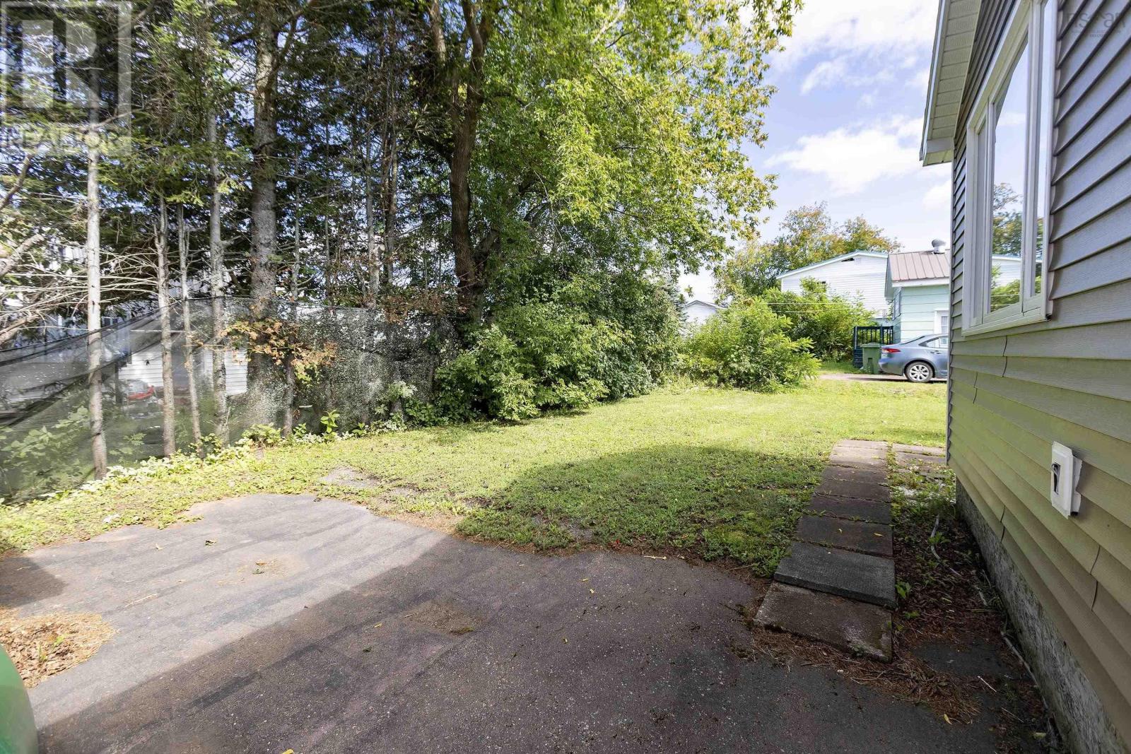 52 Queen Street, Springhill, Nova Scotia  B0M 1X0 - Photo 3 - 202623868