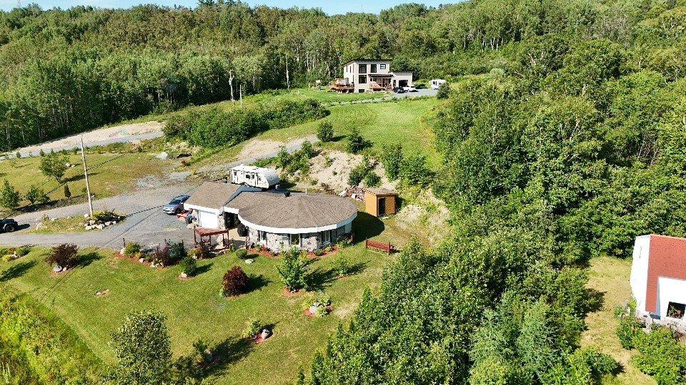 124 Ch. du Pic Saint-Nazaire Quebec Canada G0W2V0 4