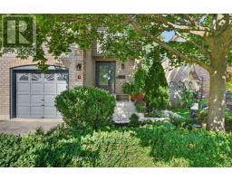 12 LANCASTER COURT, Georgina, Ontario