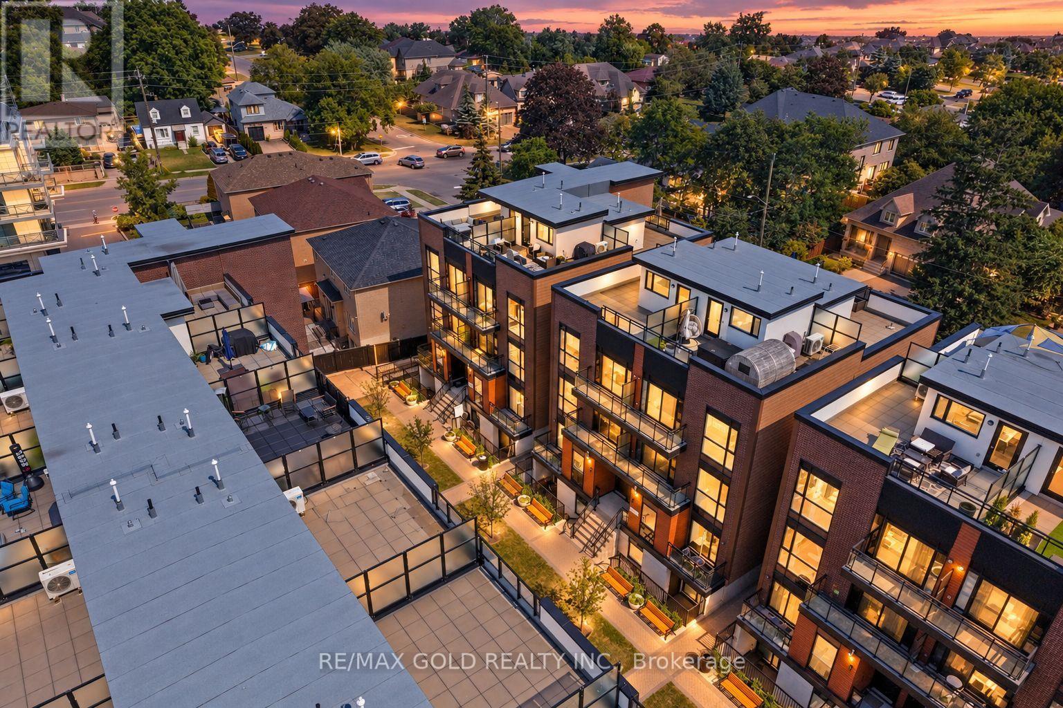 602 - 18 COLES AVENUE, Vaughan, Ontario