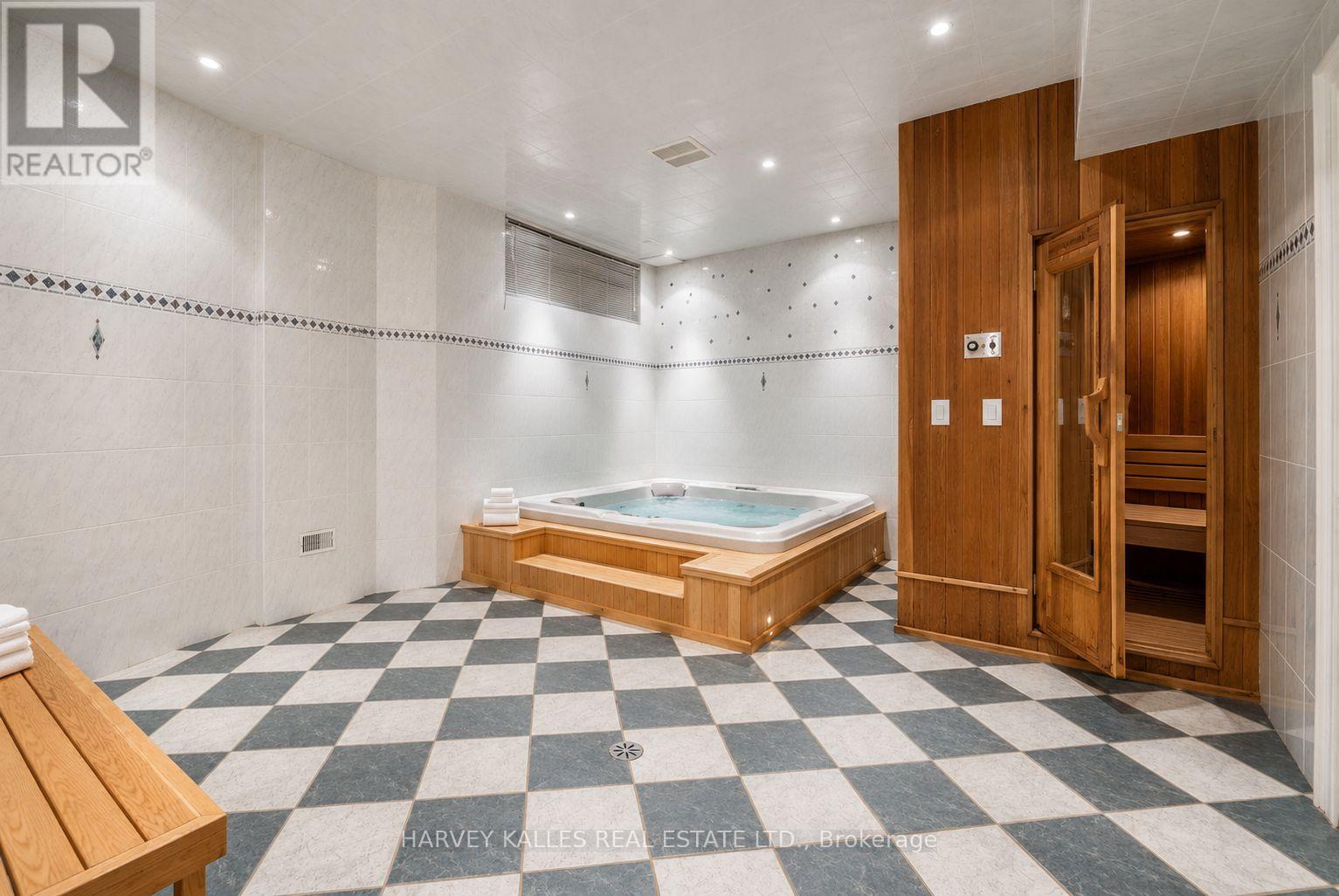 1 Knightswood Road, Toronto, Ontario  M4N 2G9 - Photo 22 - C13807418