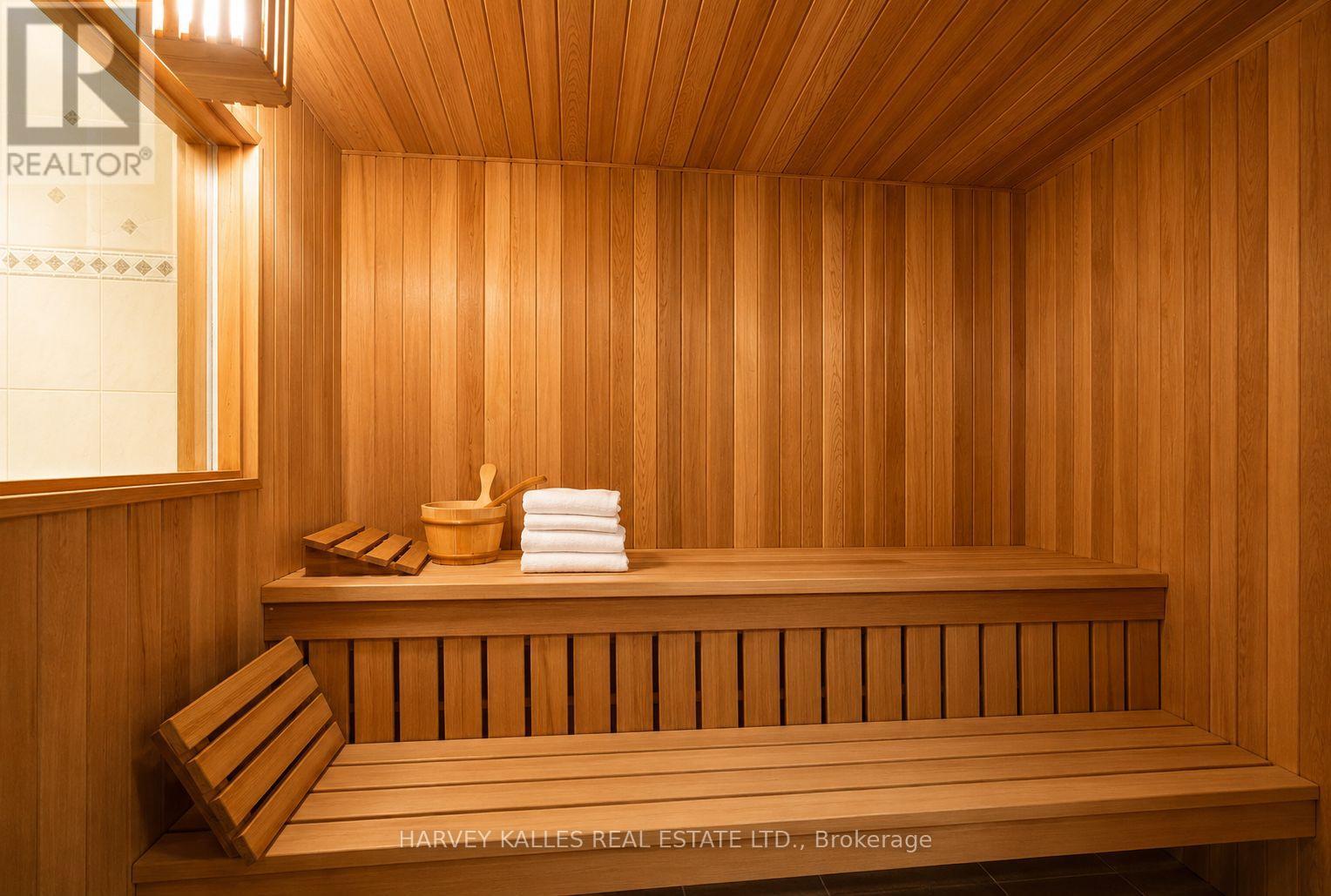 1 Knightswood Road, Toronto, Ontario  M4N 2G9 - Photo 23 - C13807418