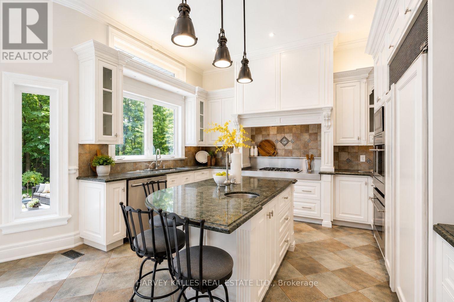 1 Knightswood Road, Toronto, Ontario  M4N 2G9 - Photo 9 - C13807418