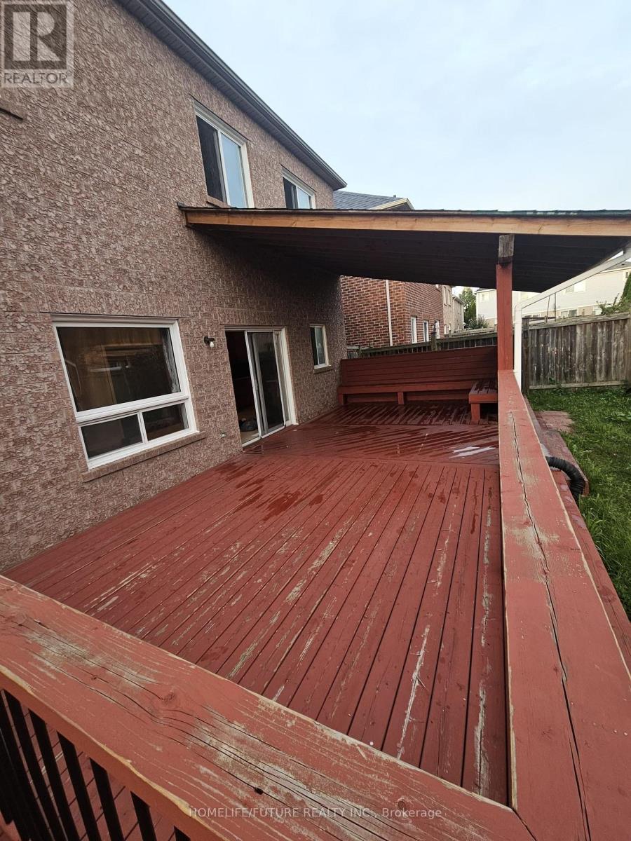 15 Coyle Street, Ajax, Ontario  L1T 0A3 - Photo 7 - E13807394