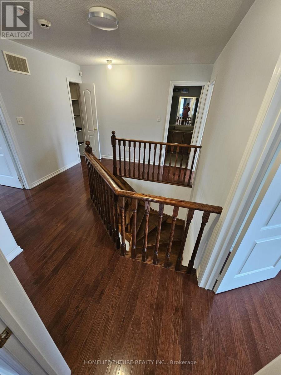 15 Coyle Street, Ajax, Ontario  L1T 0A3 - Photo 9 - E13807394