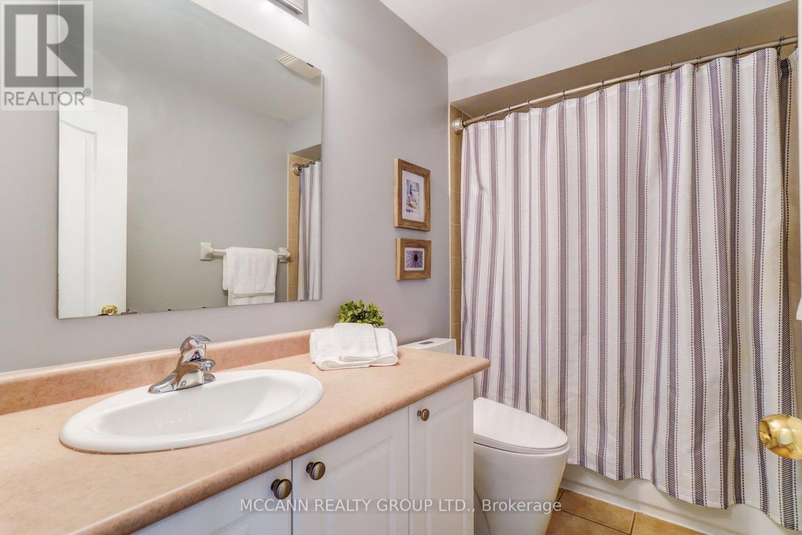 31 Hatch Street, Whitby, Ontario  L1M 2H8 - Photo 24 - E13807398