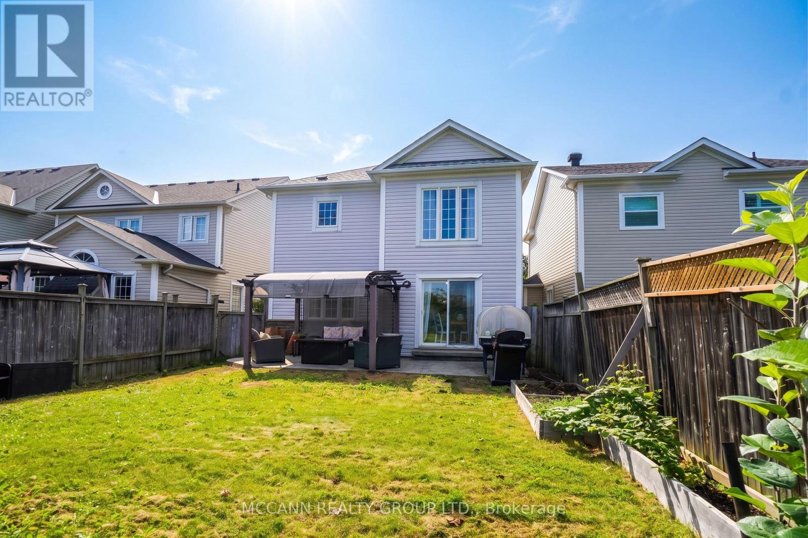 31 Hatch Street, Whitby, Ontario  L1M 2H8 - Photo 33 - E13807398