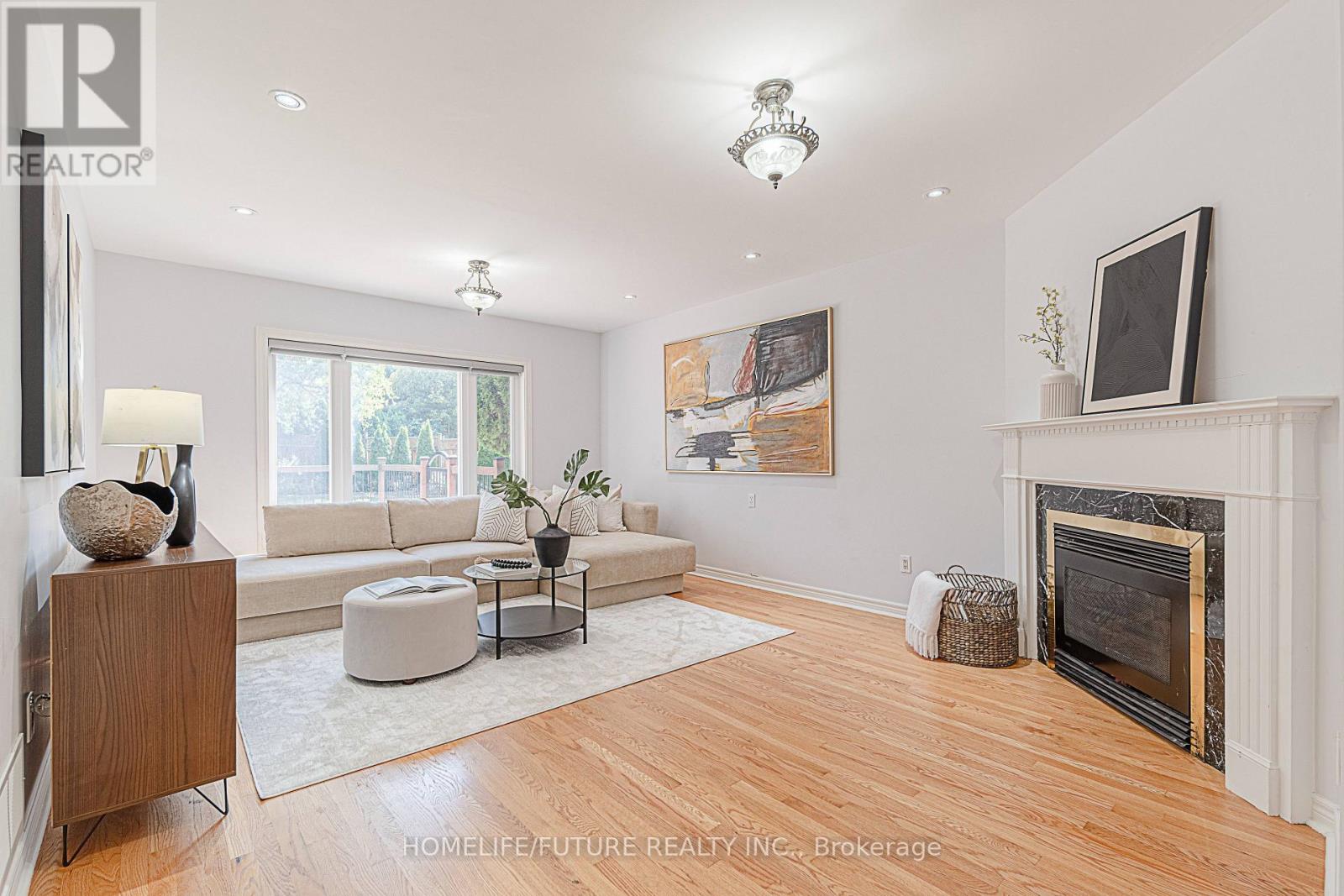 42 Boxwood Crescent, Markham, Ontario  L3S 3P6 - Photo 7 - N13807396