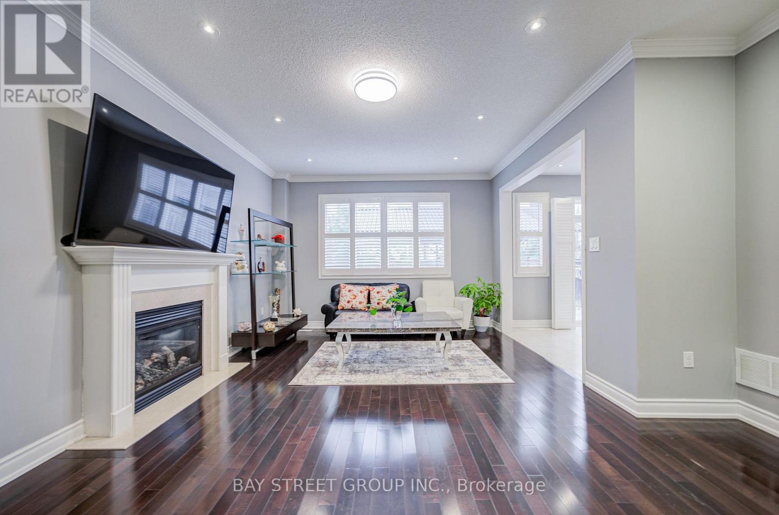 11 Farmington Road, Whitchurch-Stouffville, Ontario  L4A 0Y5 - Photo 7 - N13807402