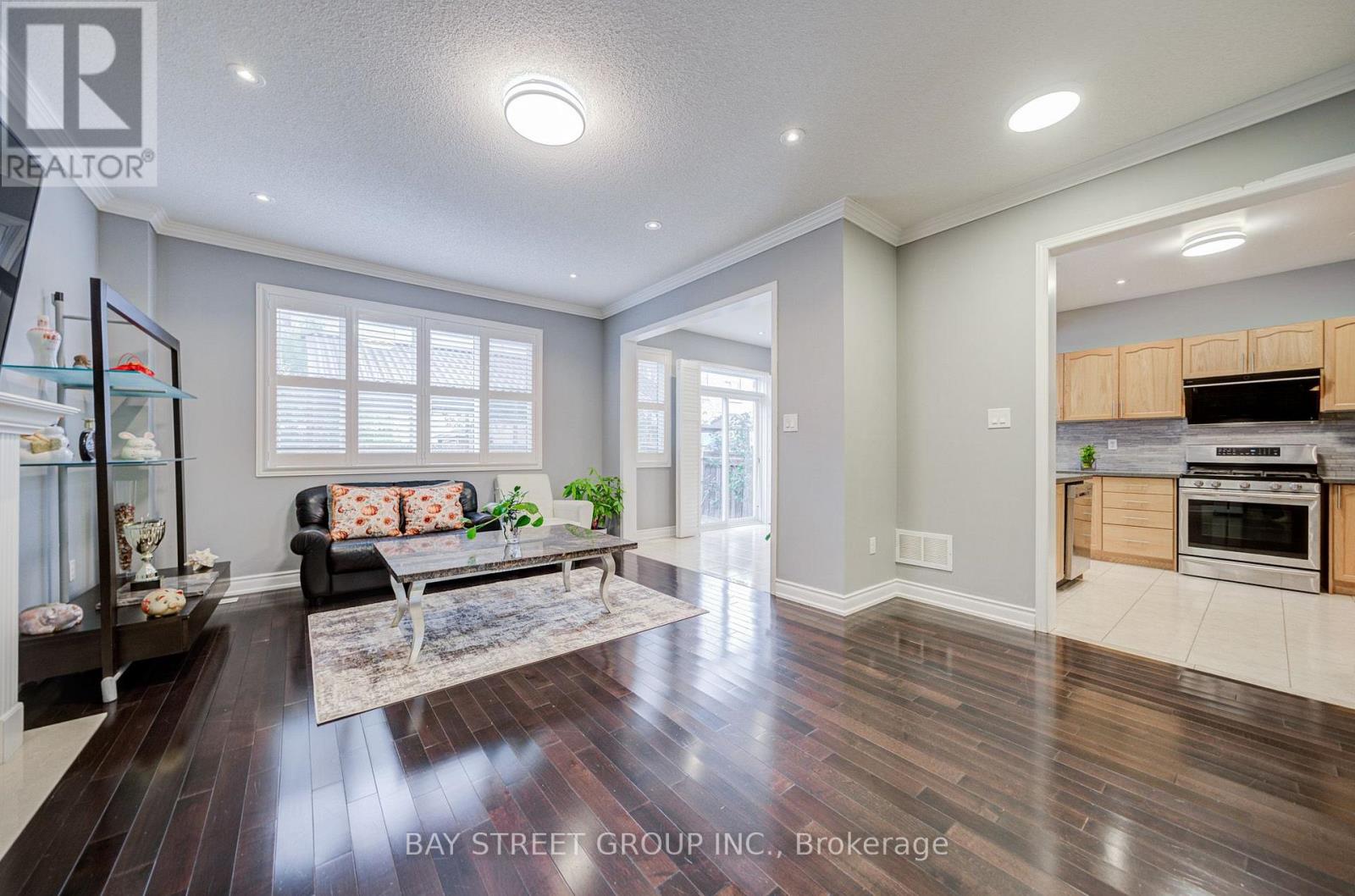 11 Farmington Road, Whitchurch-Stouffville, Ontario  L4A 0Y5 - Photo 8 - N13807402