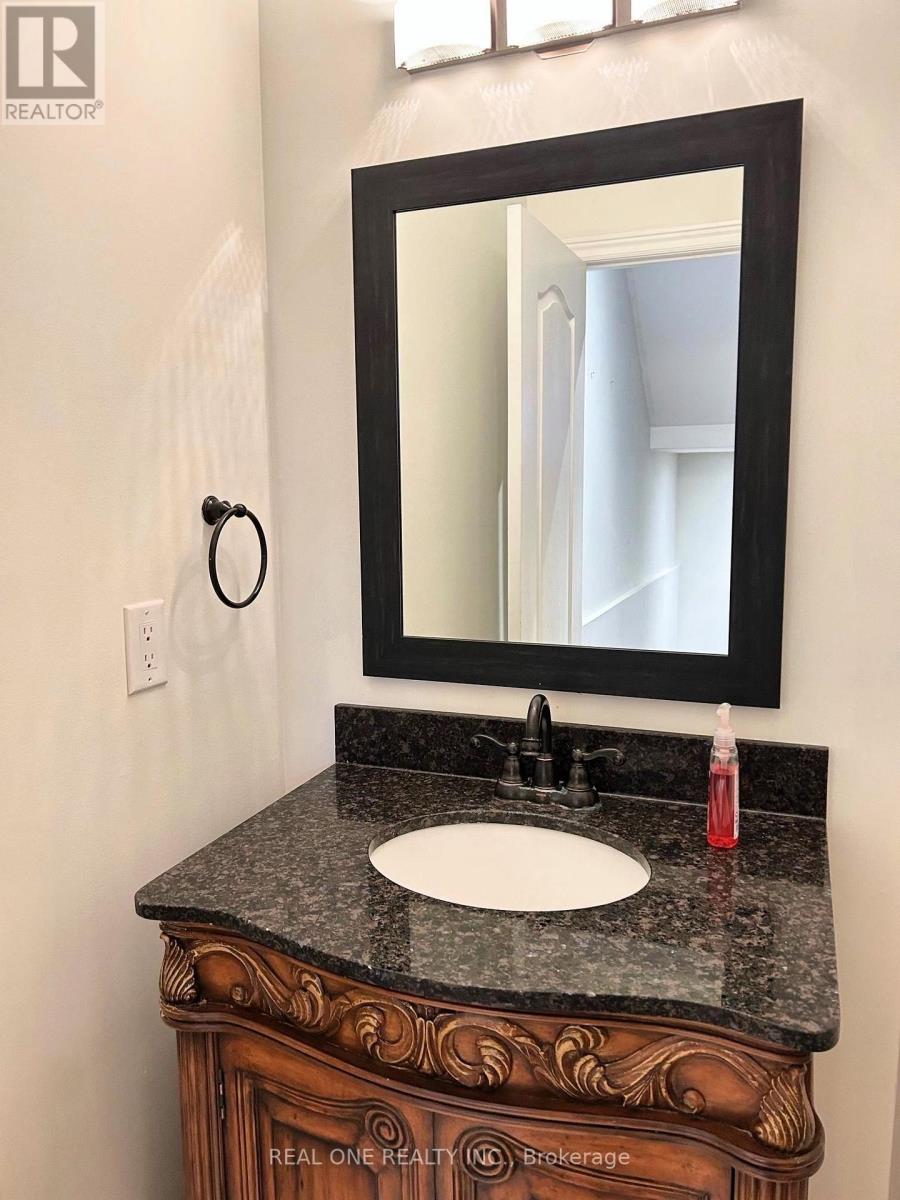 2429 Presquile Drive, Oakville, Ontario  L6H 0B8 - Photo 18 - W13807406