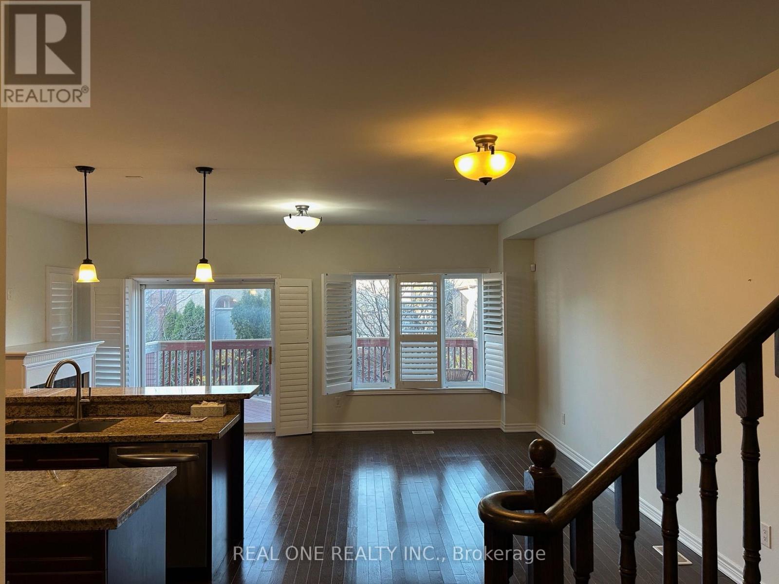2429 Presquile Drive, Oakville, Ontario  L6H 0B8 - Photo 3 - W13807406