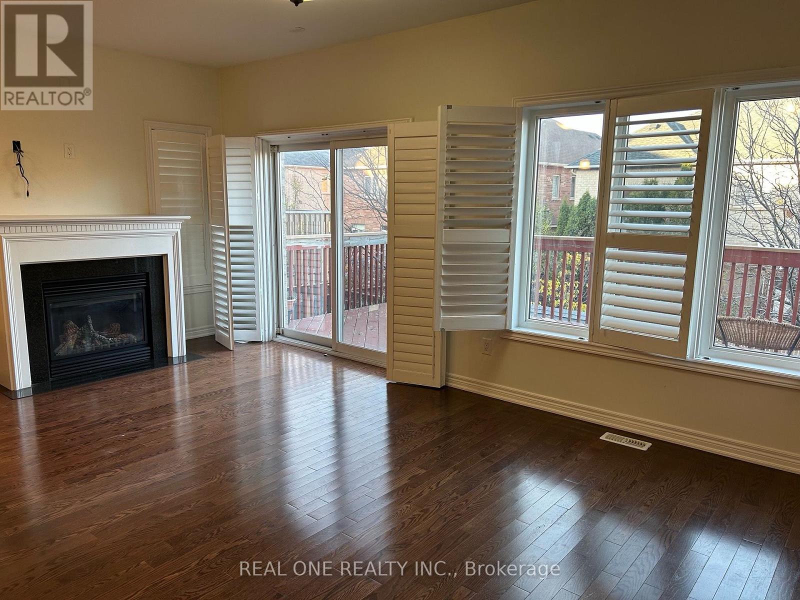 2429 Presquile Drive, Oakville, Ontario  L6H 0B8 - Photo 6 - W13807406