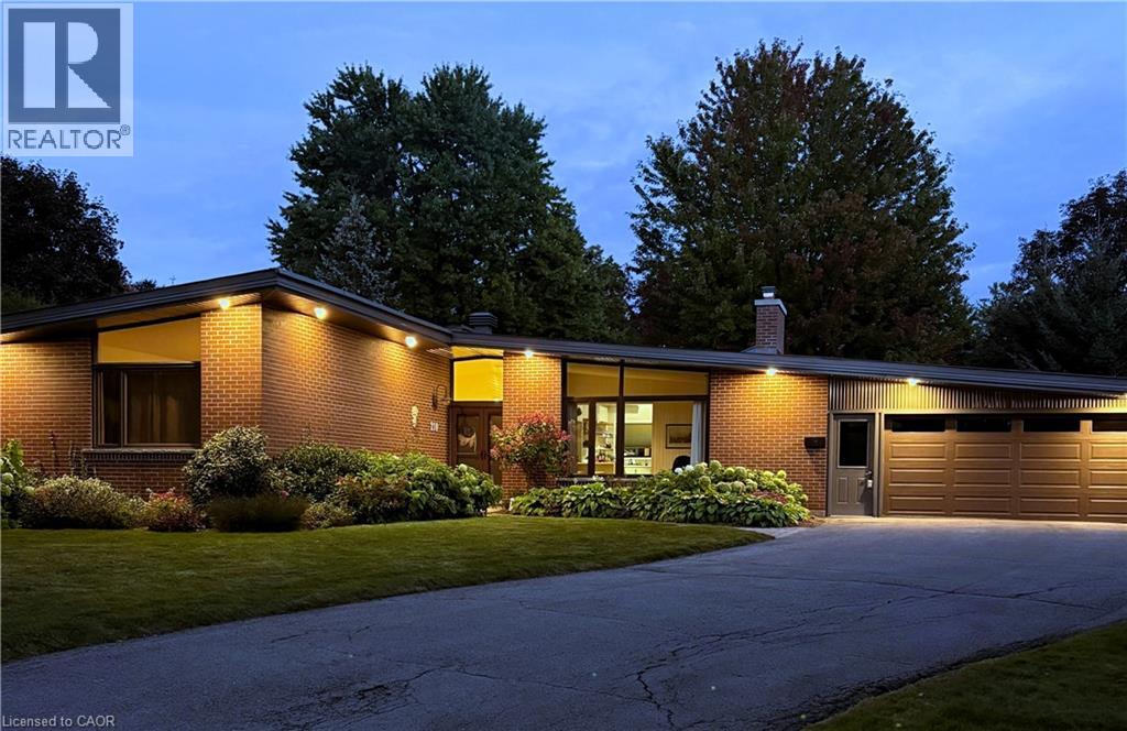 210 PRINCESS Street, Fergus, Ontario