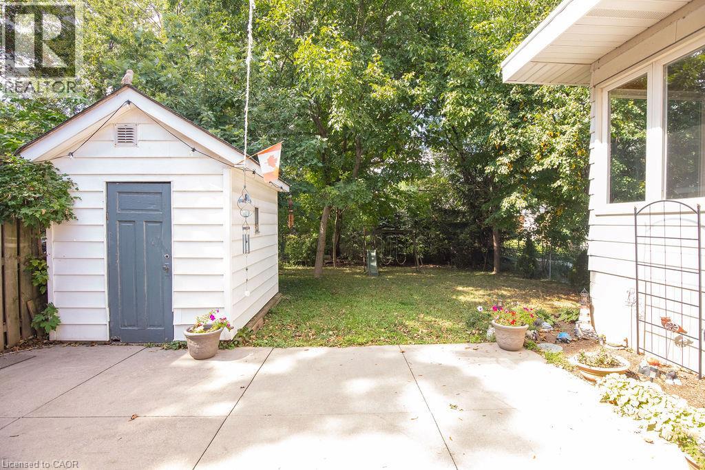296 East 21st Street, Hamilton, Ontario  L8V 2T9 - Photo 12 - 40864891